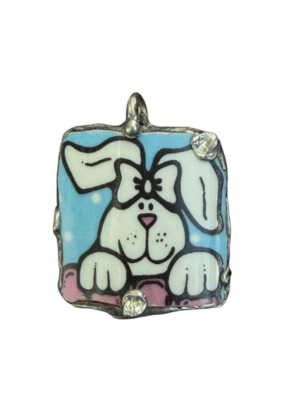 VNTG Royal Norfolk Mug w Silver-Blend Frame featuring a Reversible Pendant Bunny
